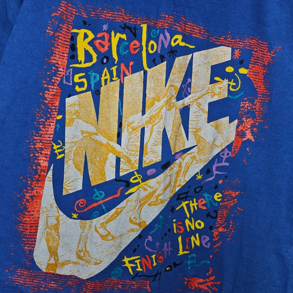 Vintage Nike Barcelona Spain‎ Graphic T-Shirt